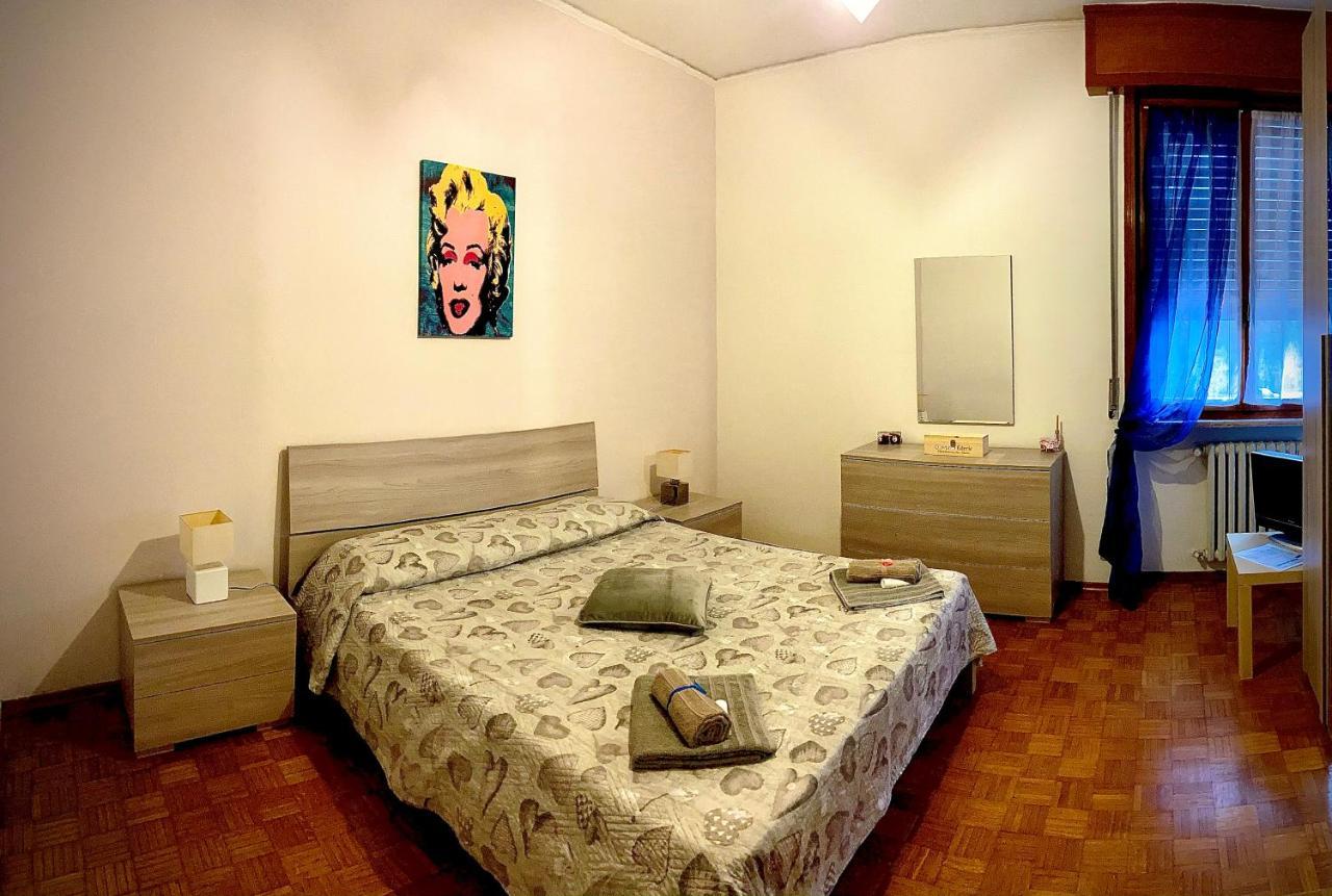 Tinashouse Apartment เวโรนา ภายนอก รูปภาพ