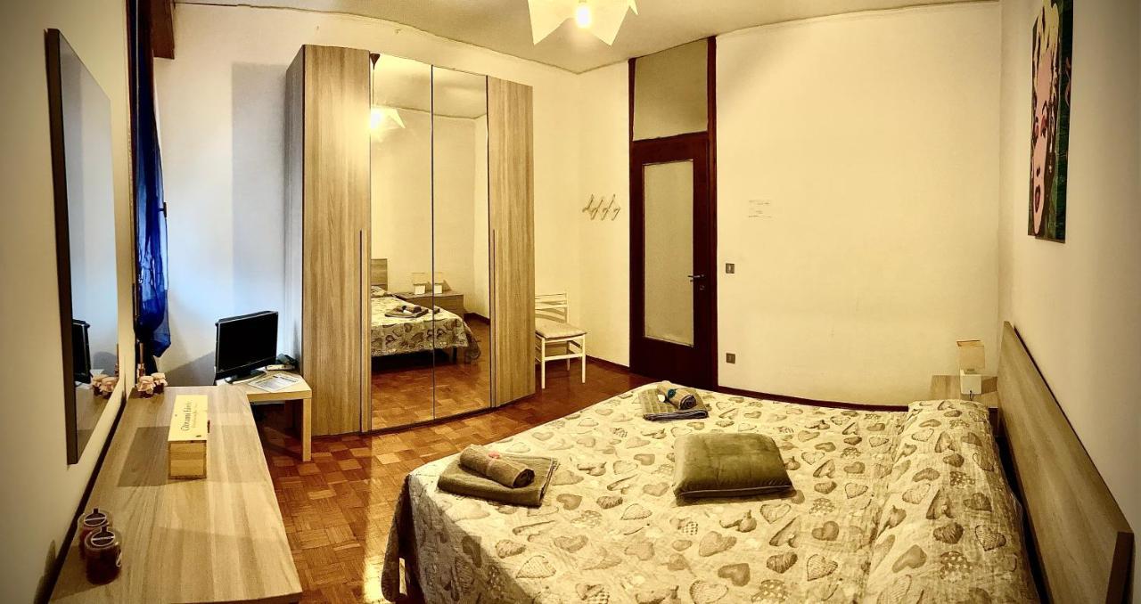 Tinashouse Apartment เวโรนา ภายนอก รูปภาพ