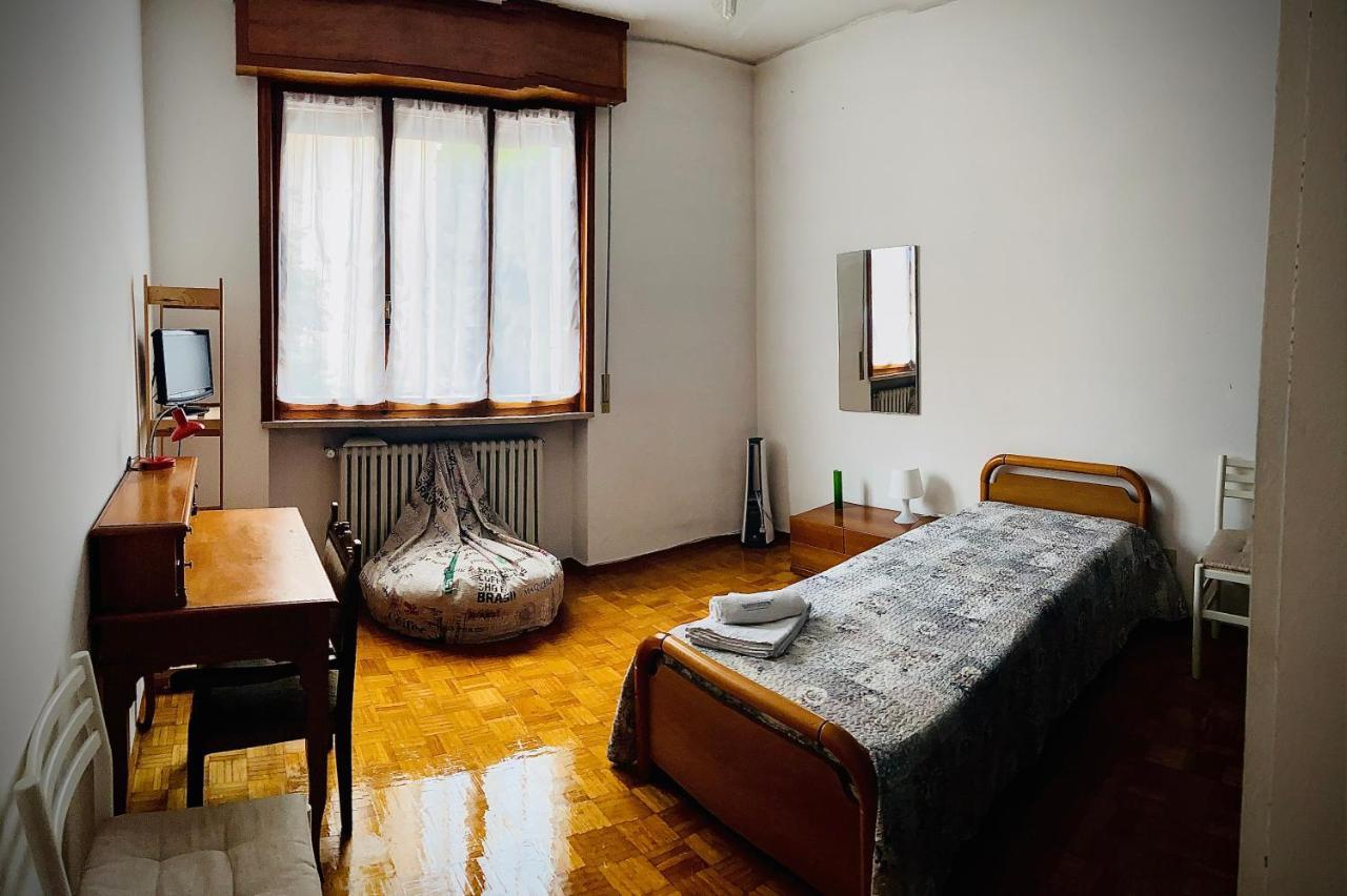 Tinashouse Apartment เวโรนา ภายนอก รูปภาพ